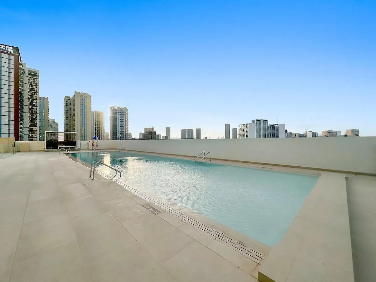 First Class Studio Touch Of Luxury & Comfort Dubai