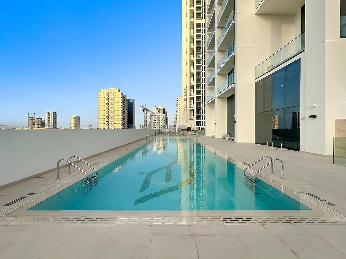 Apartment First Class Studio Touch Of Luxury & Comfort Dubai