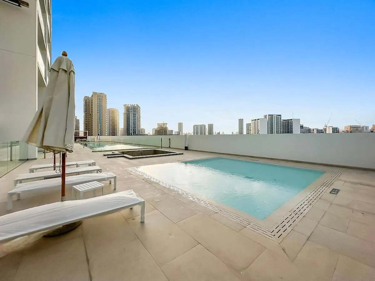 Apartment First Class Studio Touch Of Luxury & Comfort Dubai