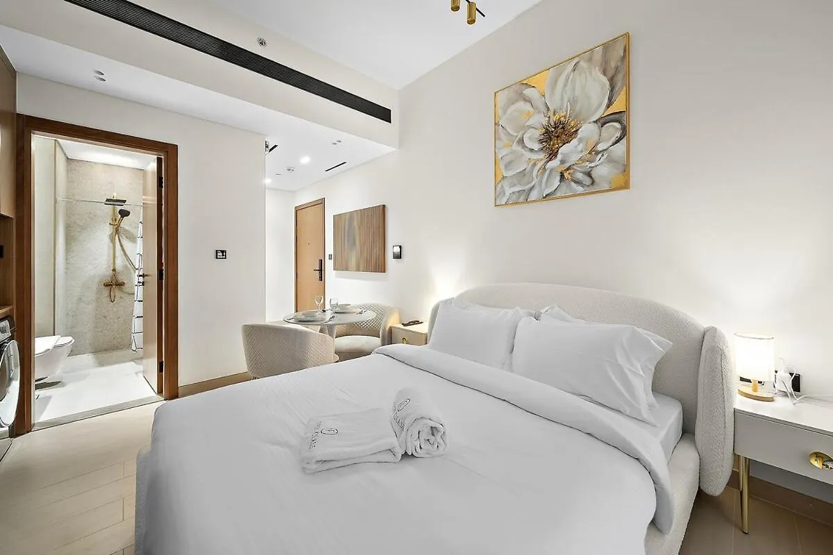 First Class Studio Touch Of Luxury & Comfort Dubai United Arab Emirates