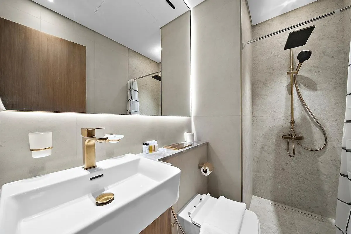 Apartment First Class Studio Touch Of Luxury & Comfort Dubai